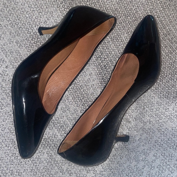 CORSO COMO Black Patent Leather Kitten Heel Sz 7.5 - Picture 1 of 6